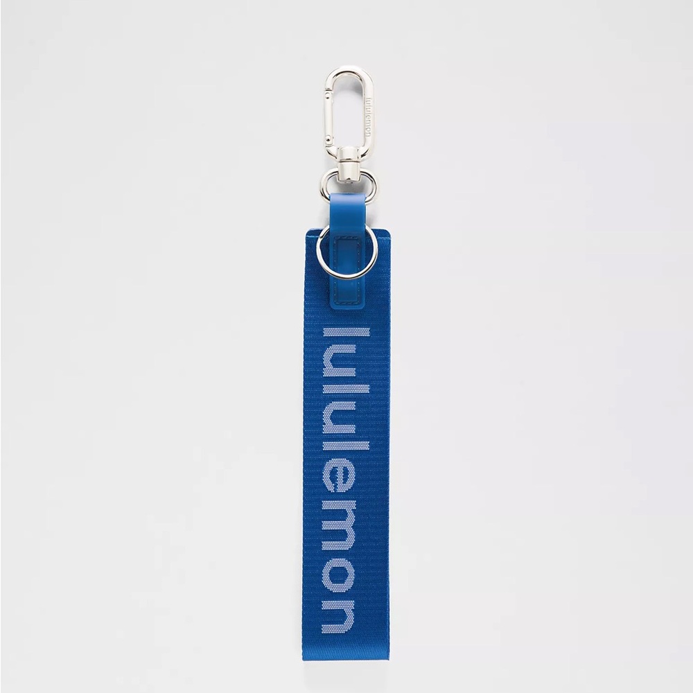 Lululemon Never Lost Keychain- Galactic Cobalt/Lavender Frost New with tags